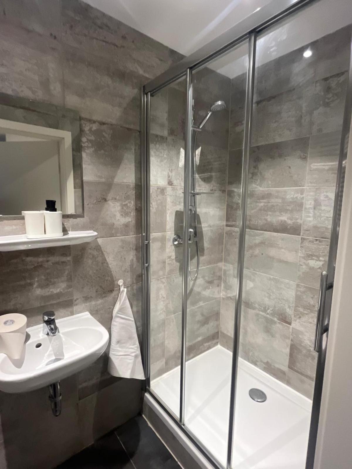 Hotel La Station Luxembourg Bagian luar foto